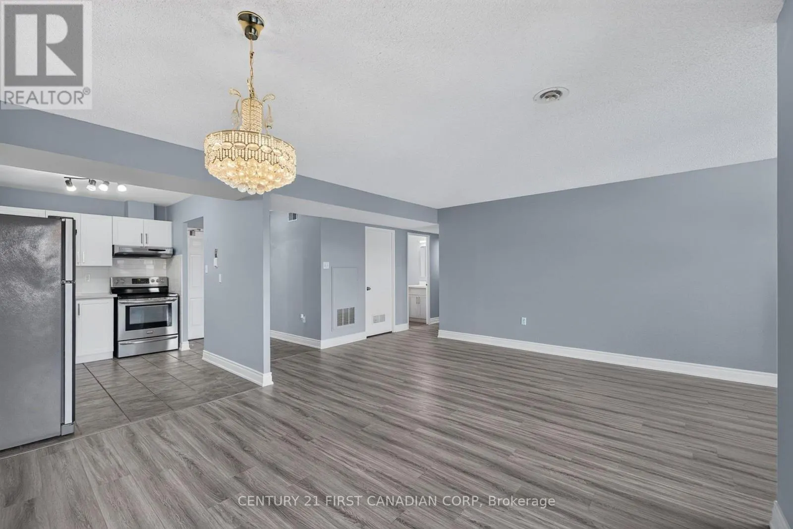203 - 30 CHAPMAN COURT #203