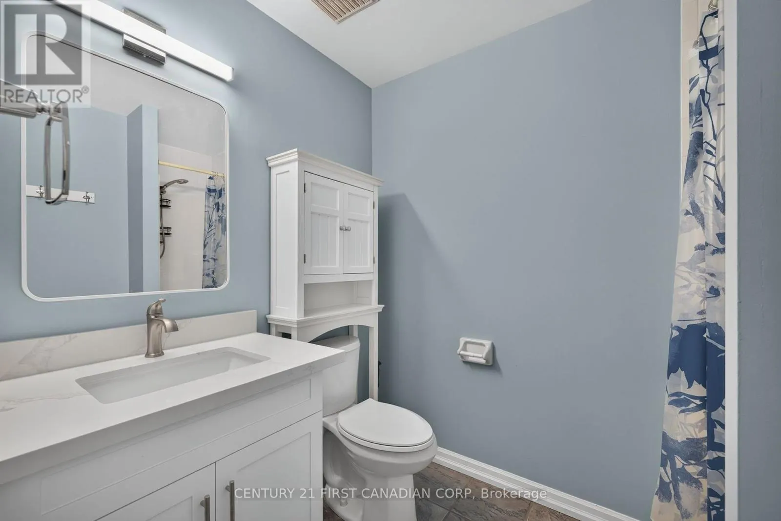 203 - 30 CHAPMAN COURT #203