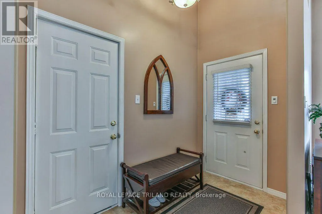 54 BOWCOTT CRESCENT
