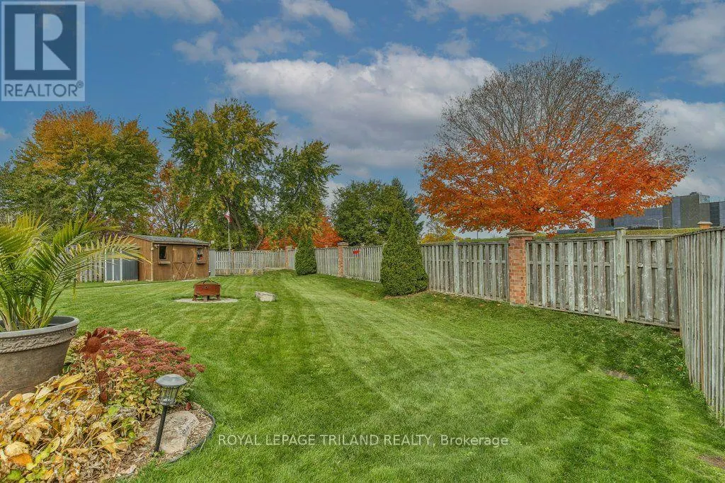 54 BOWCOTT CRESCENT
