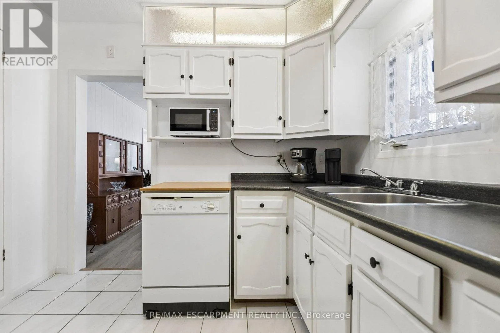 899 HAMILTON ROAD