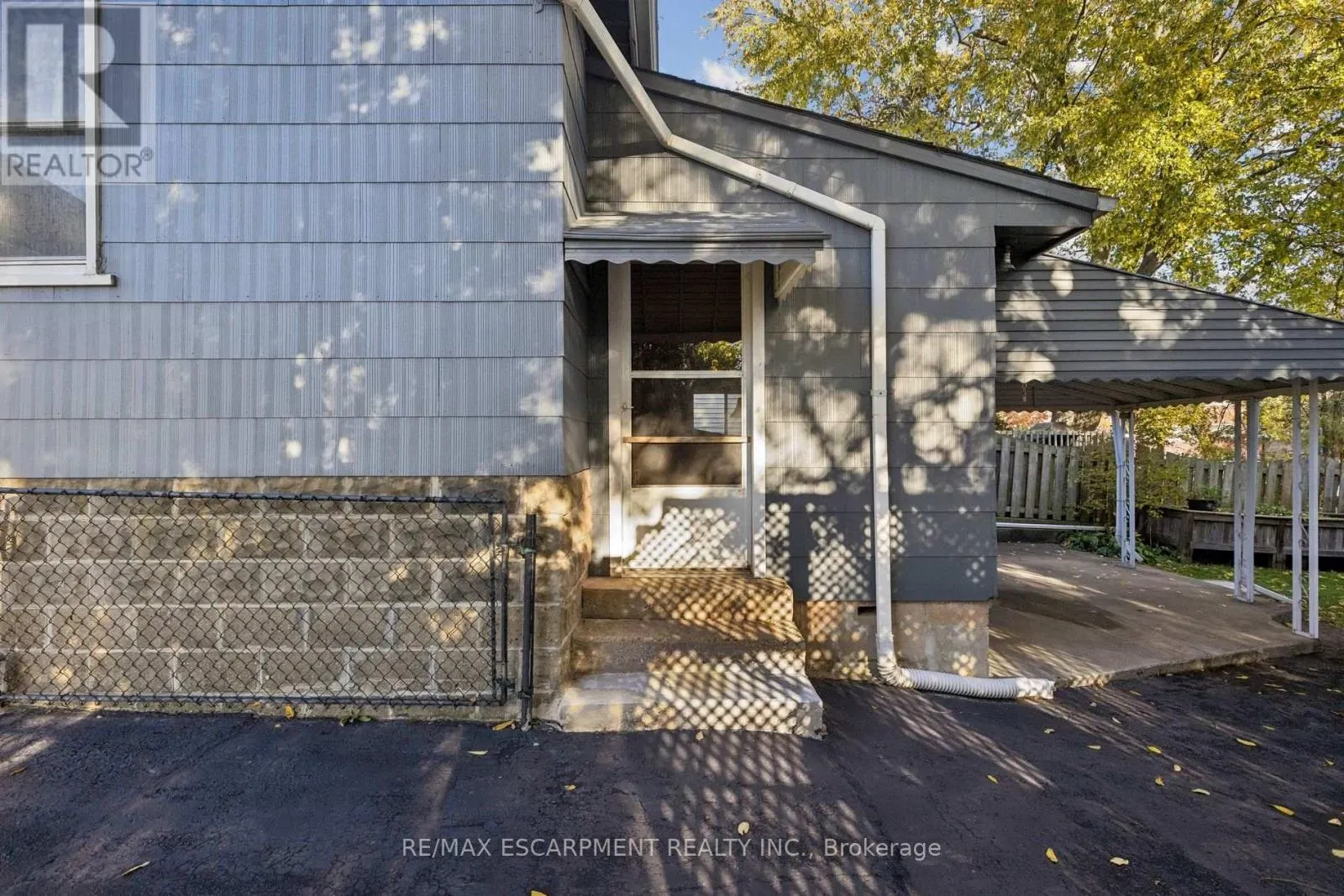 899 HAMILTON ROAD