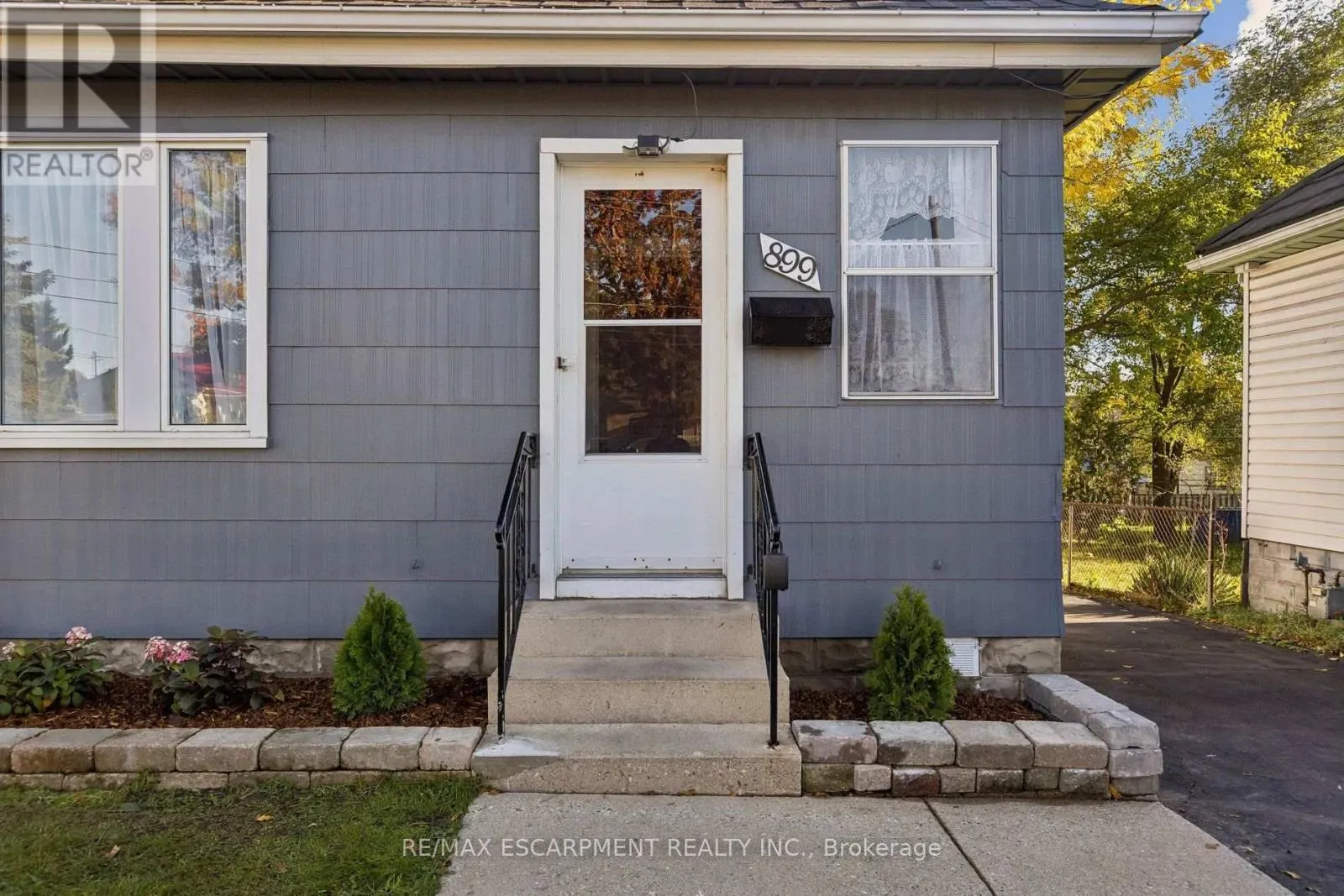 899 HAMILTON ROAD