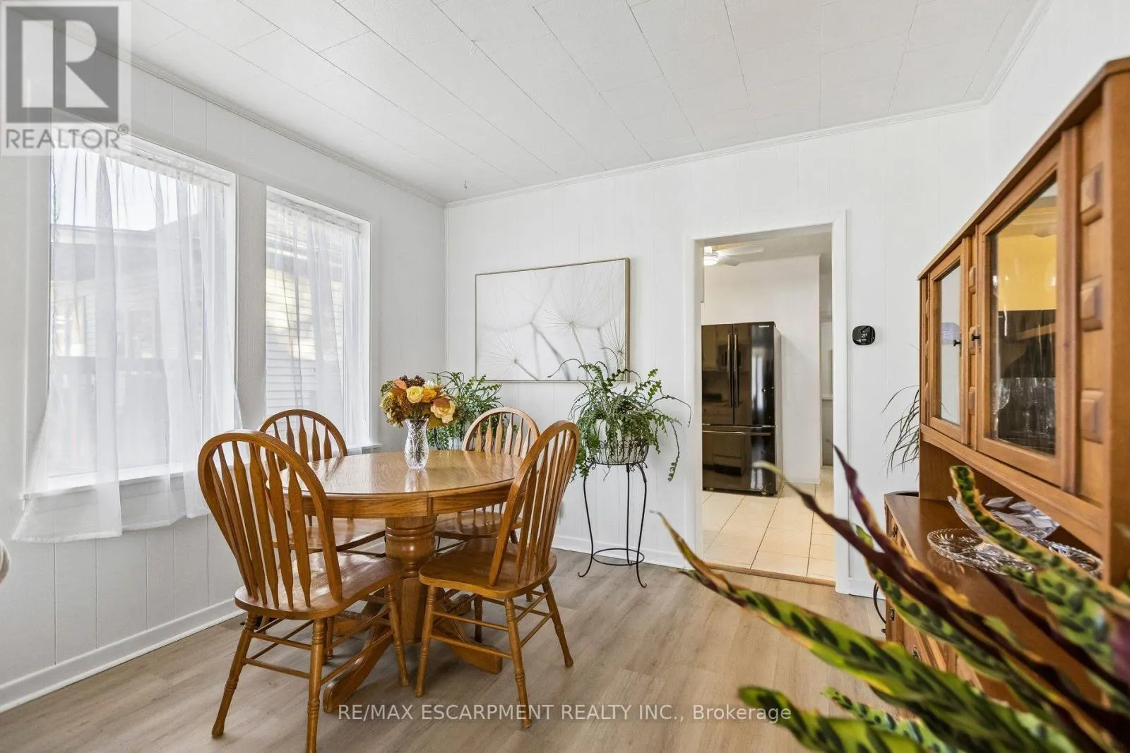 899 HAMILTON ROAD