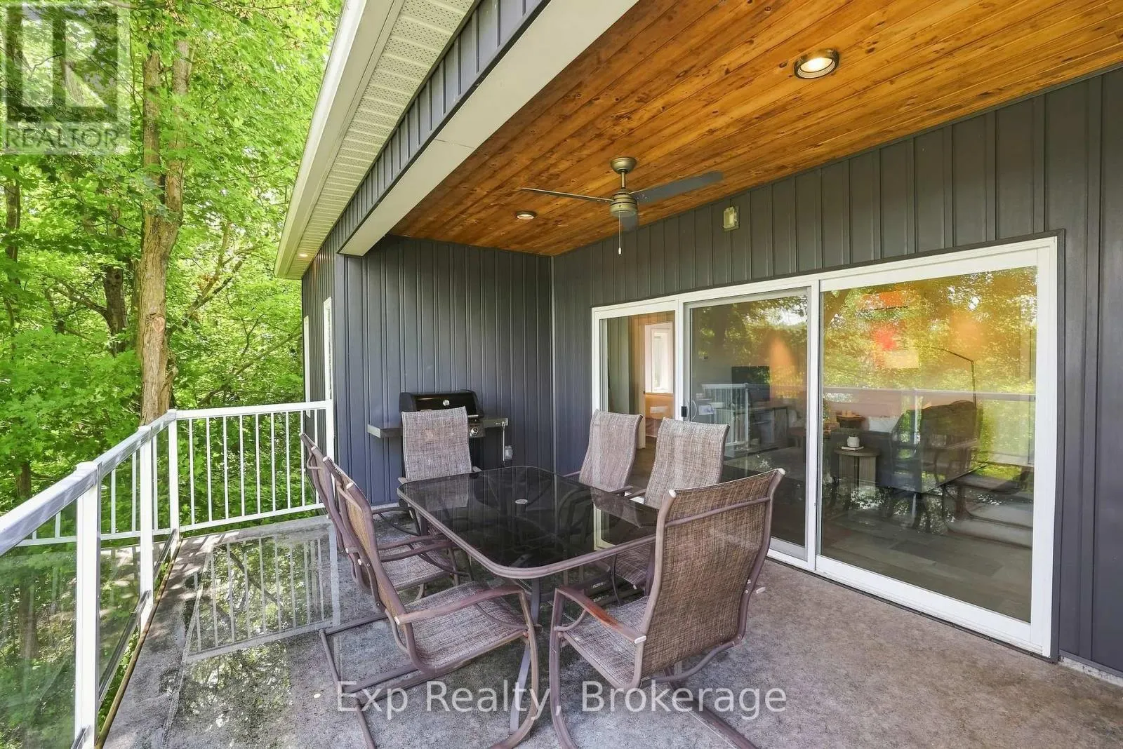 1445 TRENT LANE