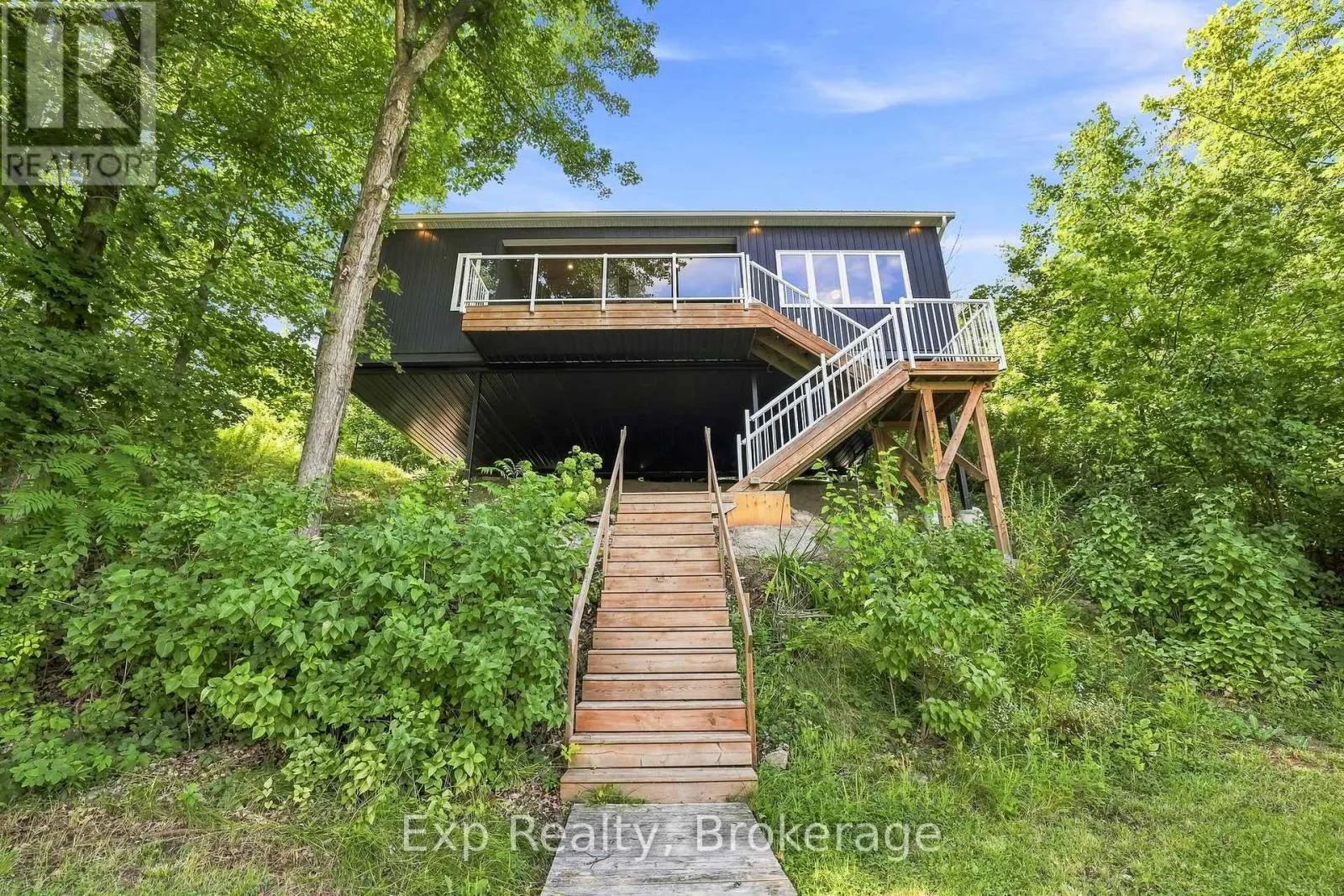 1445 TRENT LANE