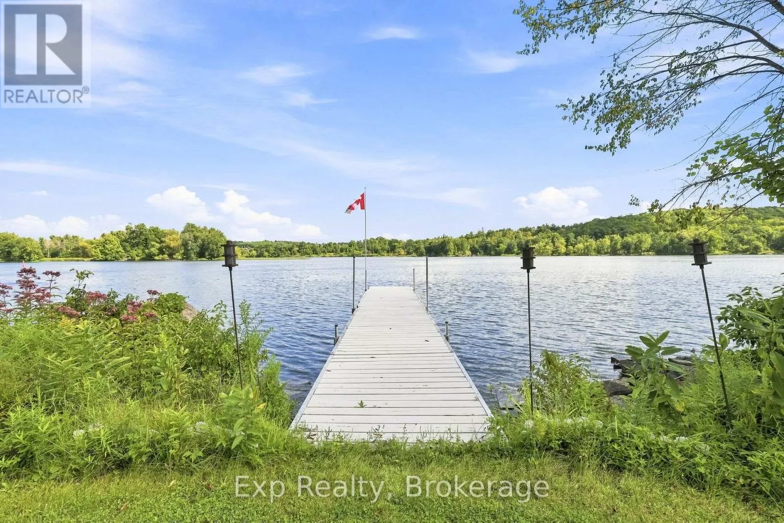 1445 TRENT LANE