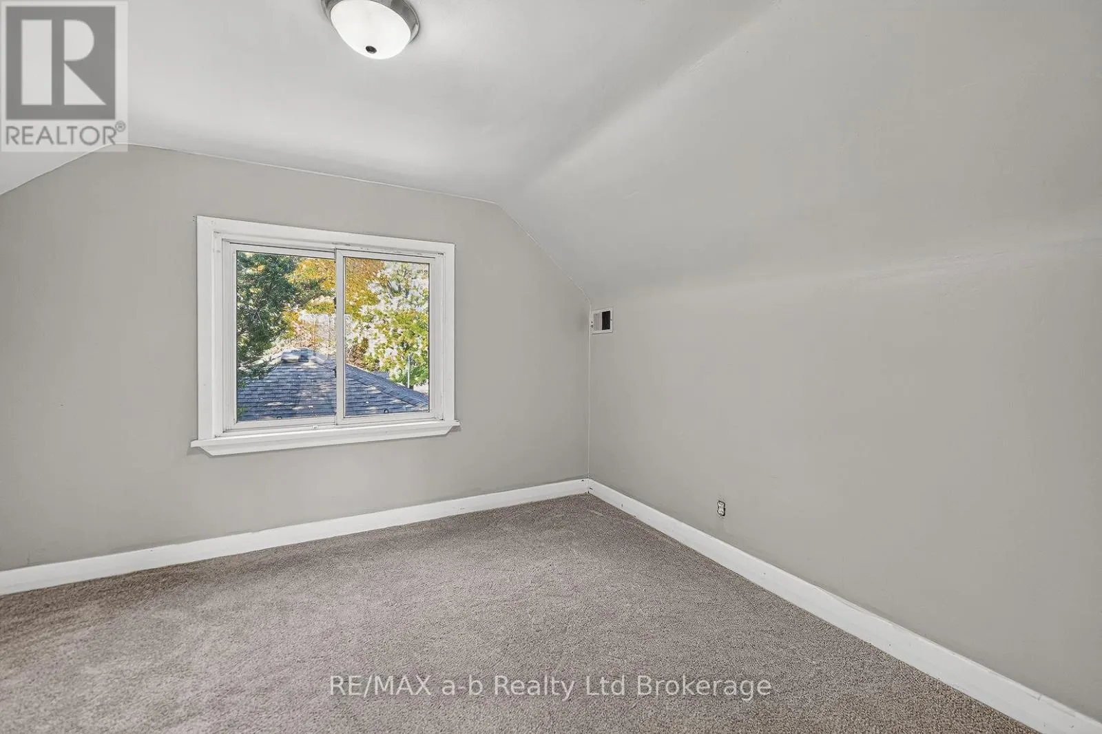 157 INNES STREET