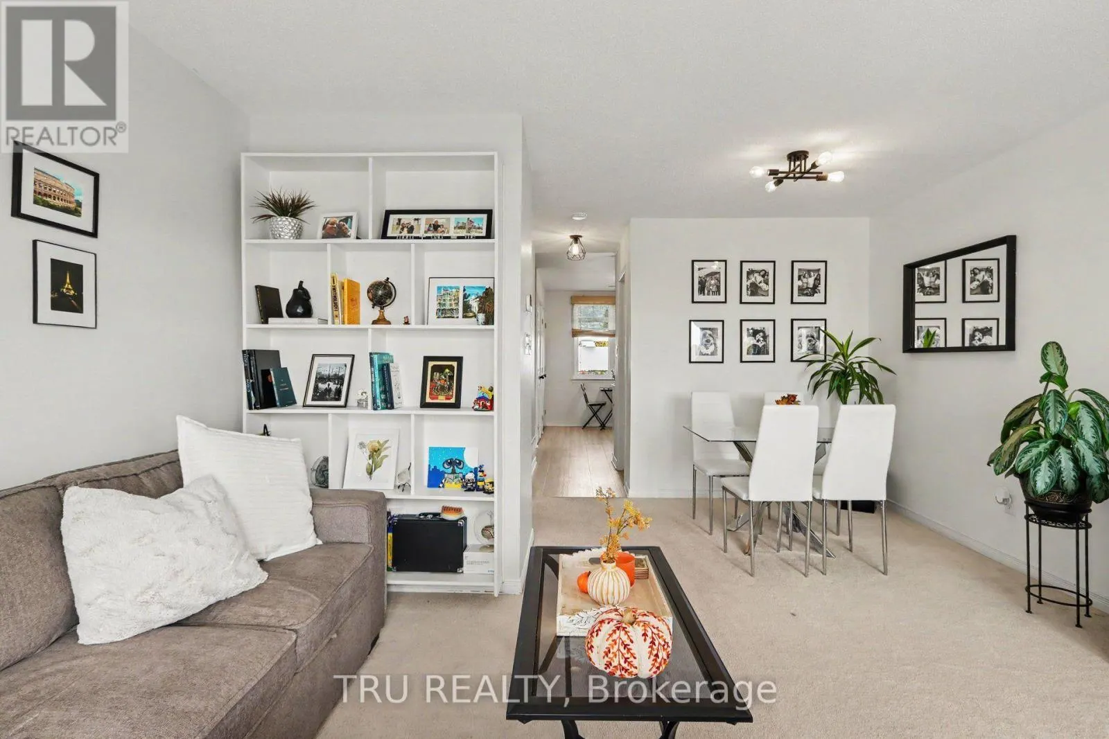 27 - 2595 LONGFIELDS DRIVE