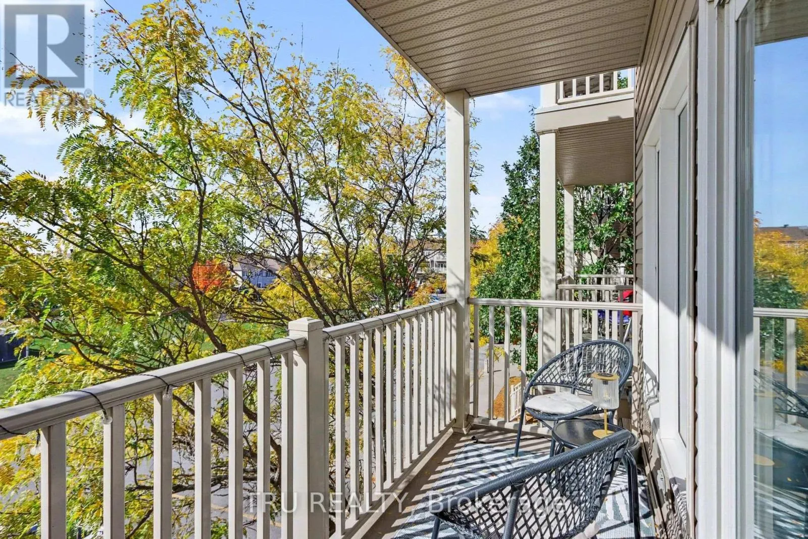 27 - 2595 LONGFIELDS DRIVE