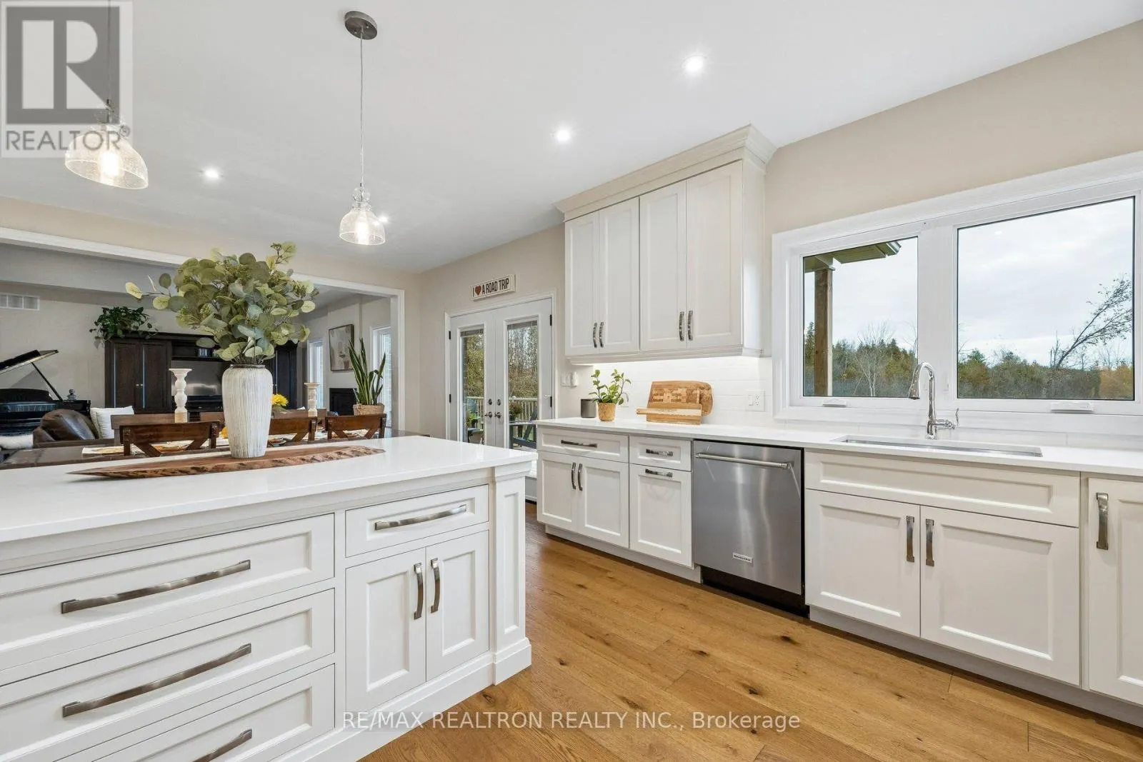 512 RANCH ROAD