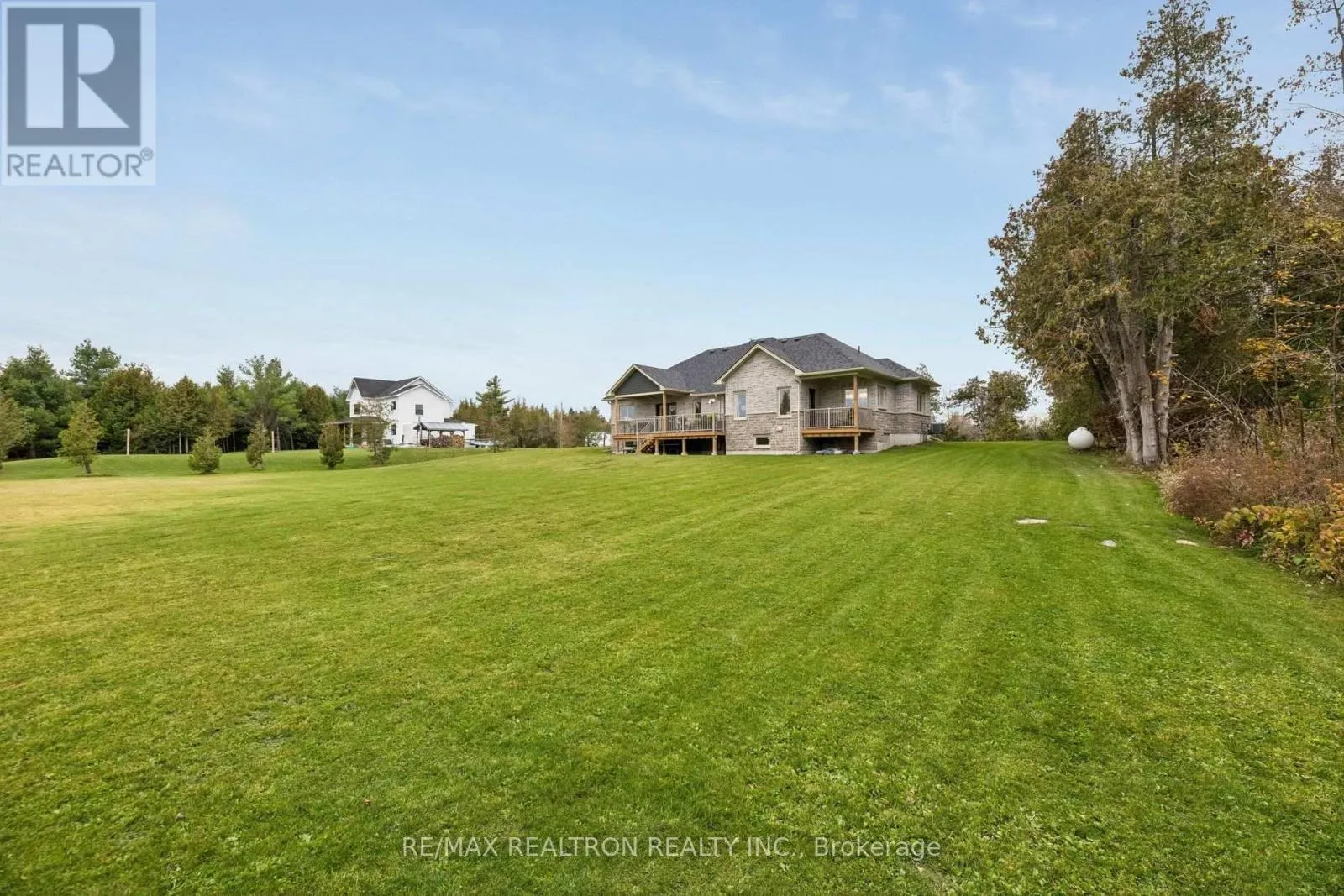 512 RANCH ROAD