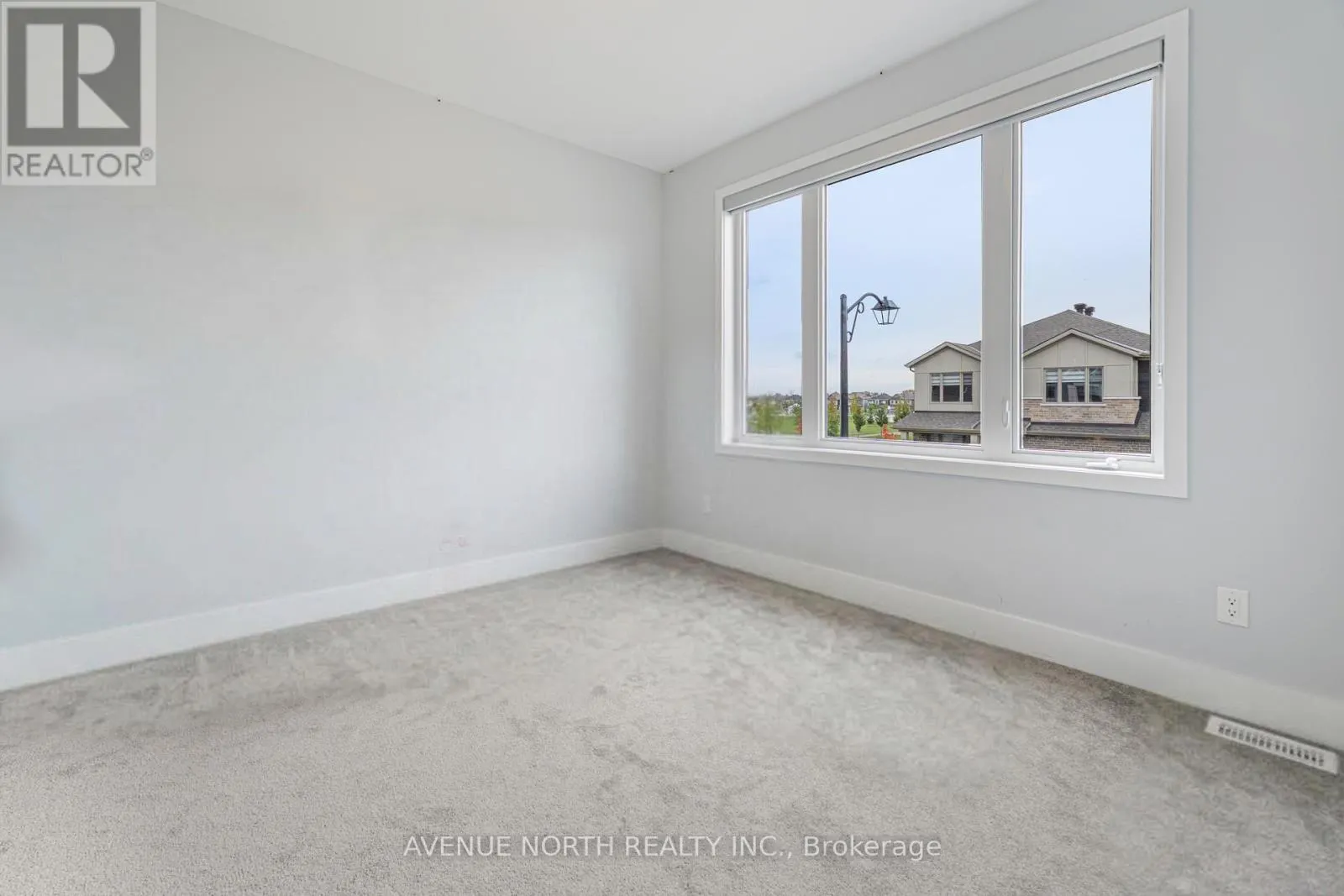 118 GREEN ASH AVENUE