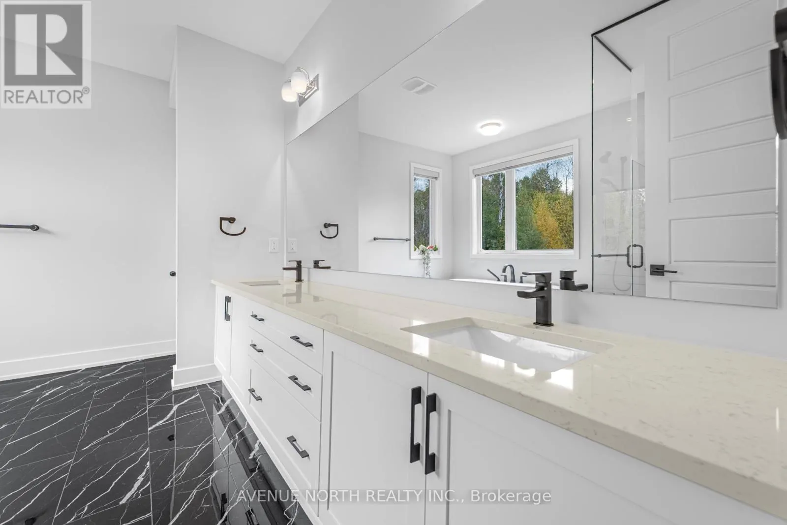 118 GREEN ASH AVENUE