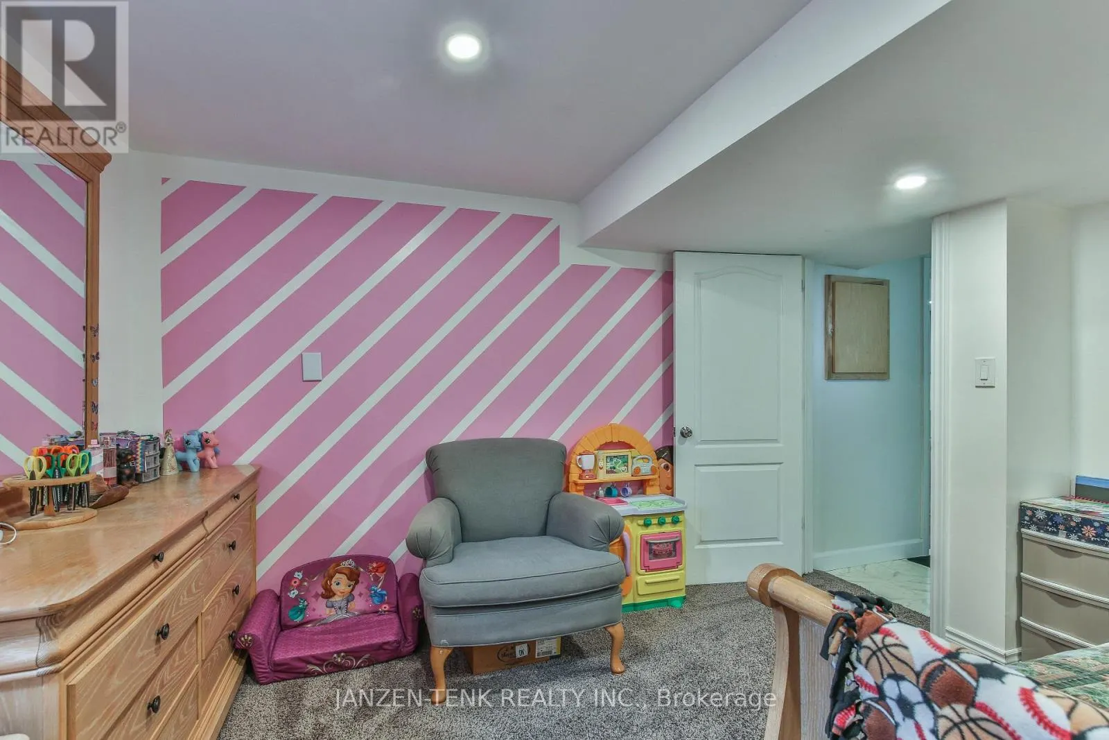 5973 IMPERIAL ROAD