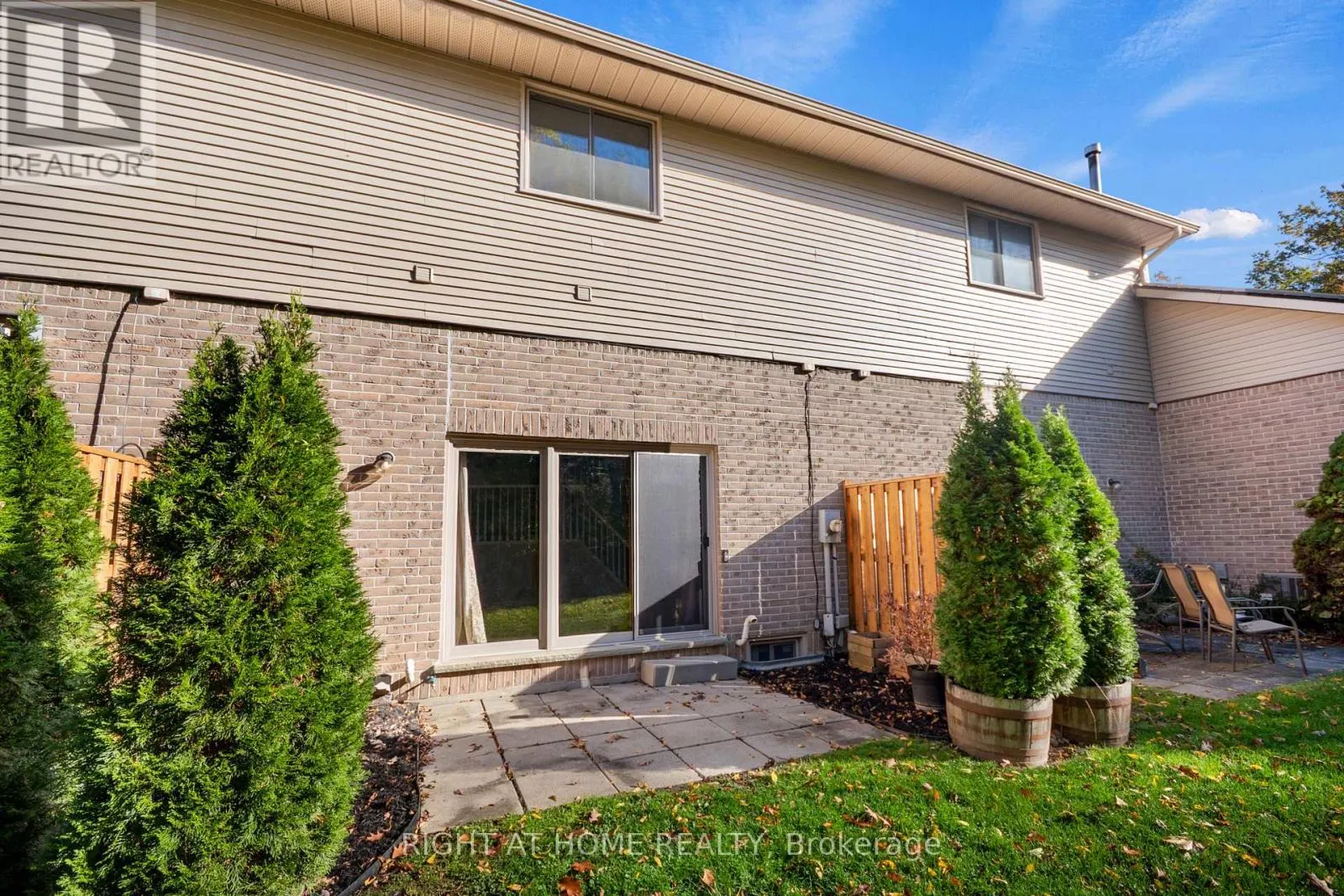 17 - 70 GLENROY ROAD #17