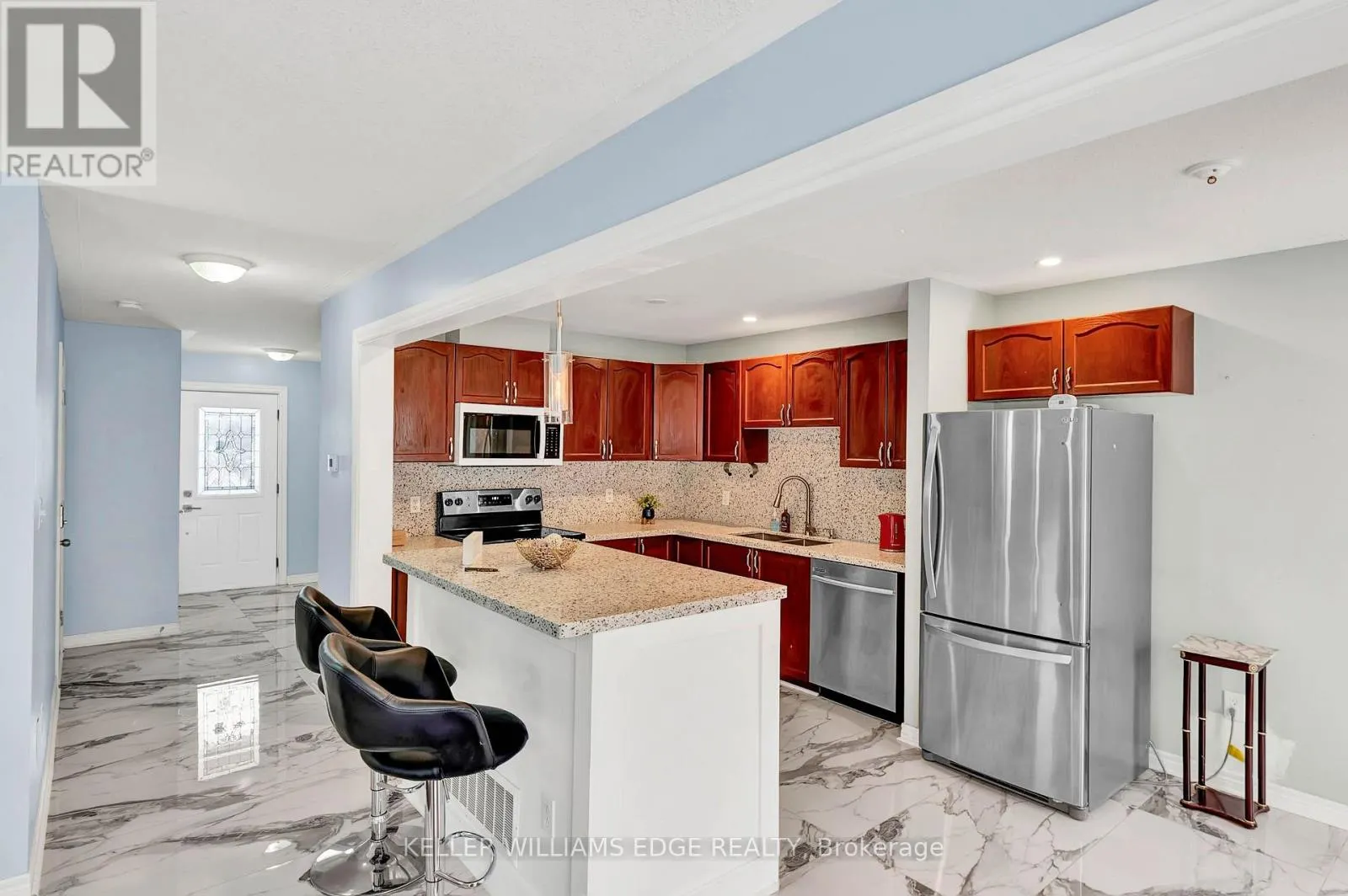 ROOM #1 - 91 YOUNG CRESCENT