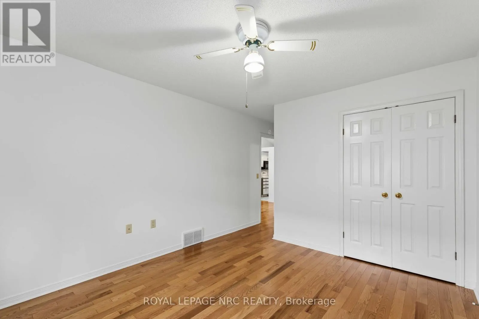 4112 APPLE BLOSSOM LANE
