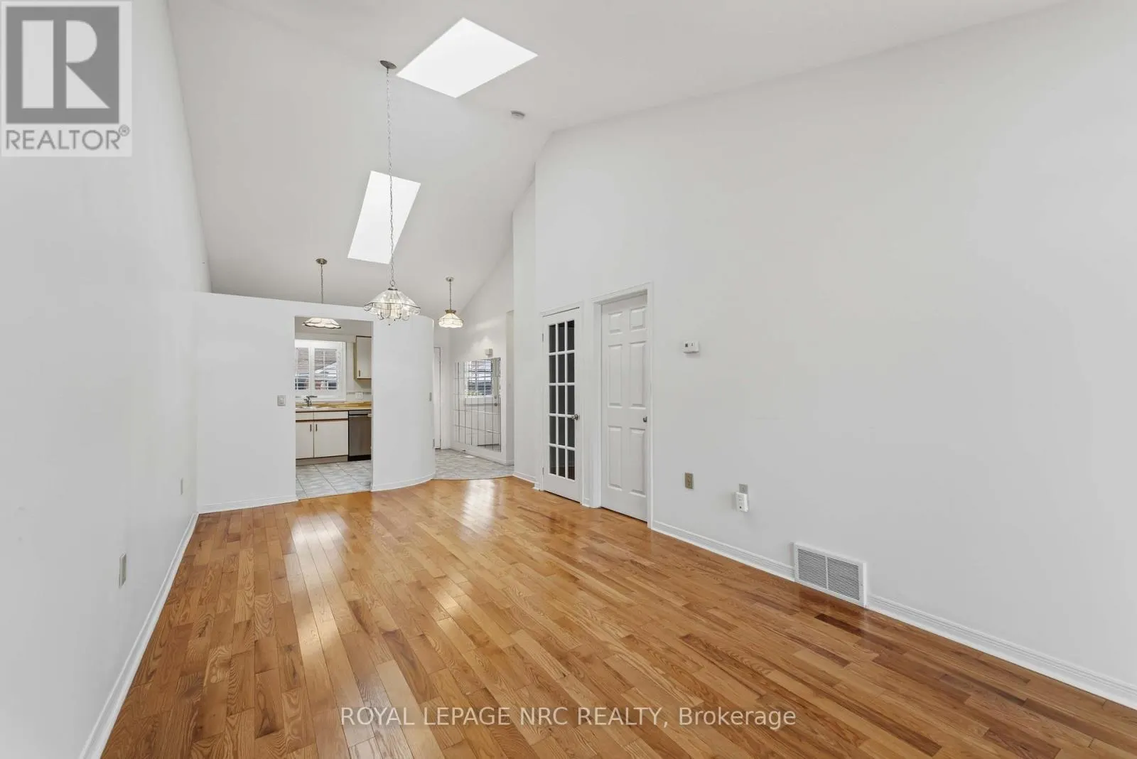 4112 APPLE BLOSSOM LANE