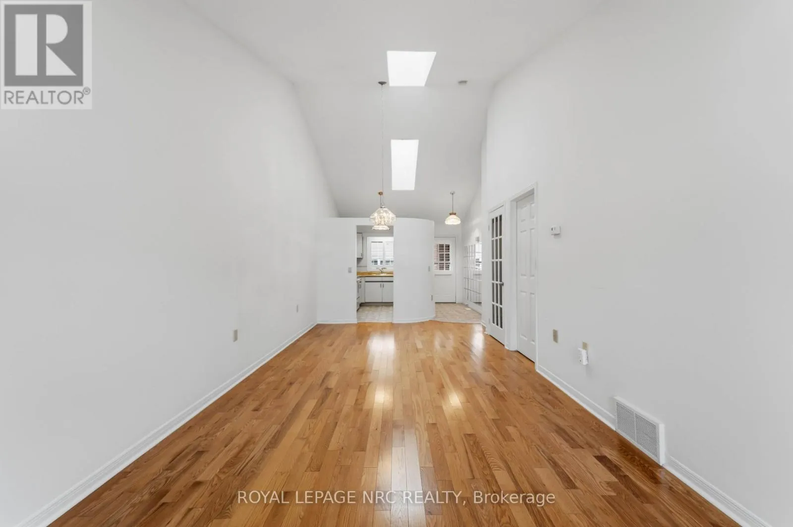 4112 APPLE BLOSSOM LANE