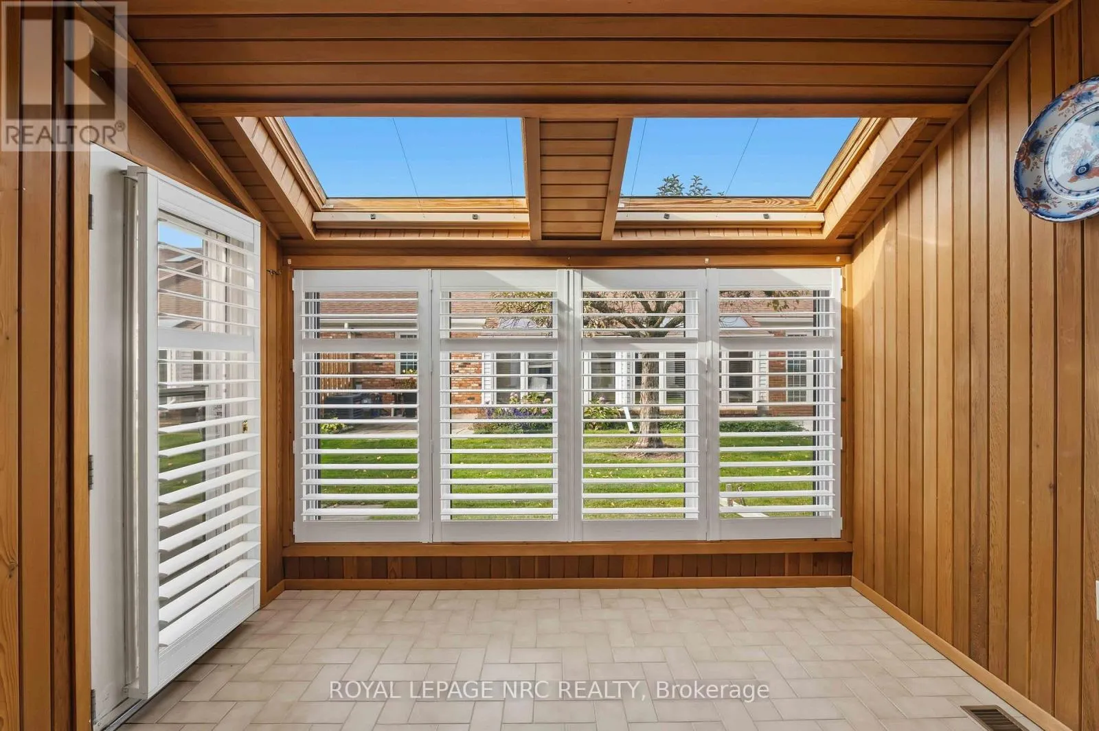 4112 APPLE BLOSSOM LANE