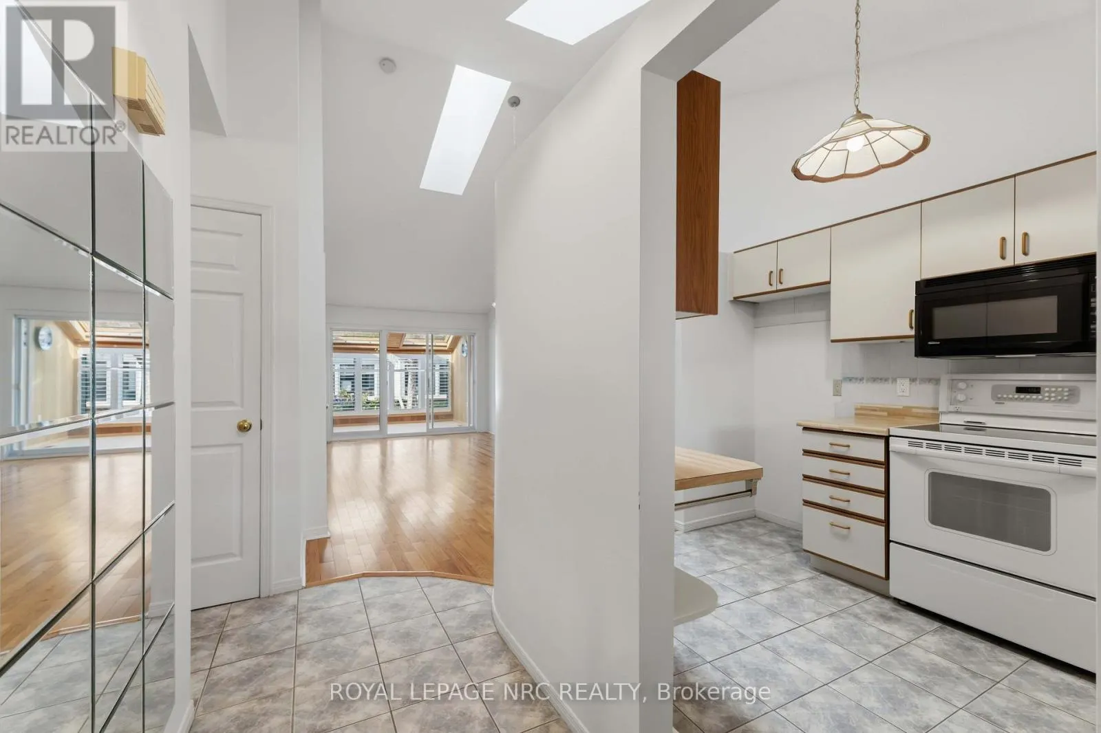 4112 APPLE BLOSSOM LANE