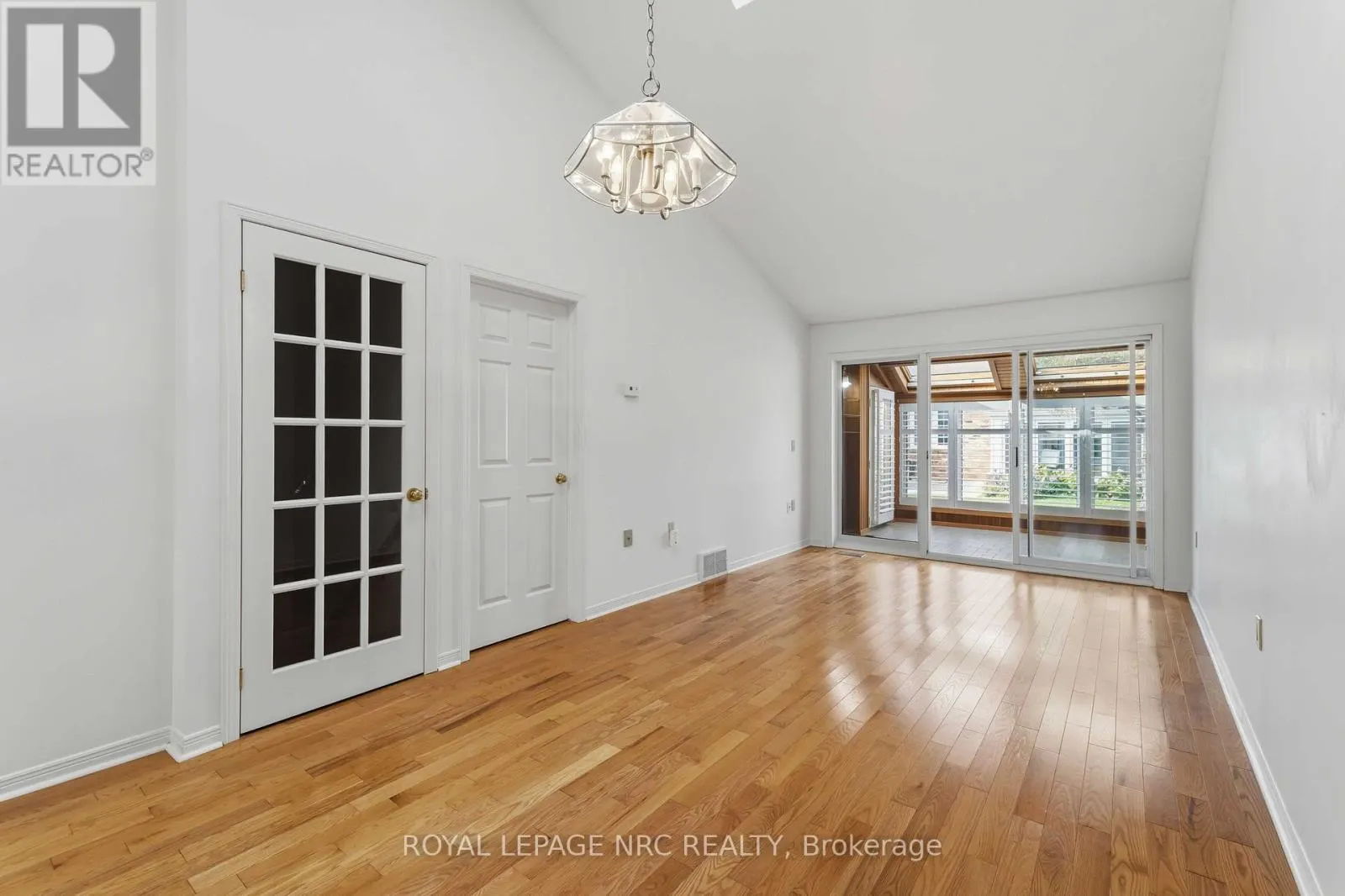 4112 APPLE BLOSSOM LANE