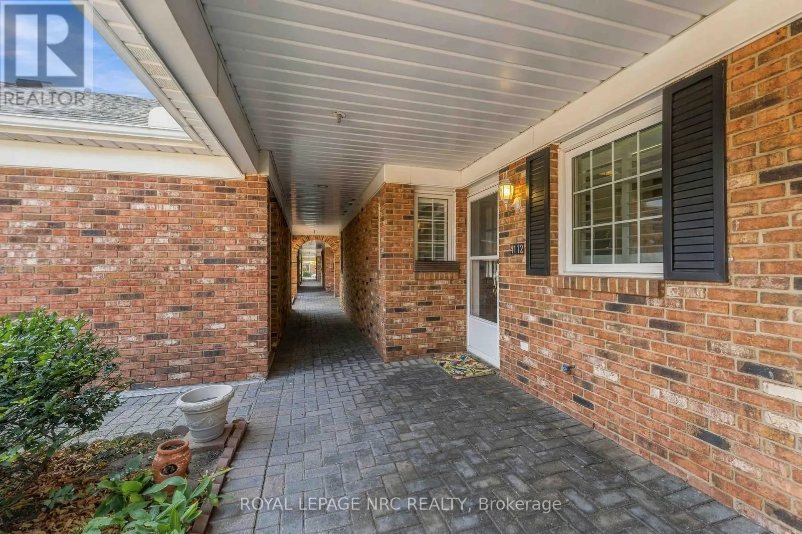4112 APPLE BLOSSOM LANE