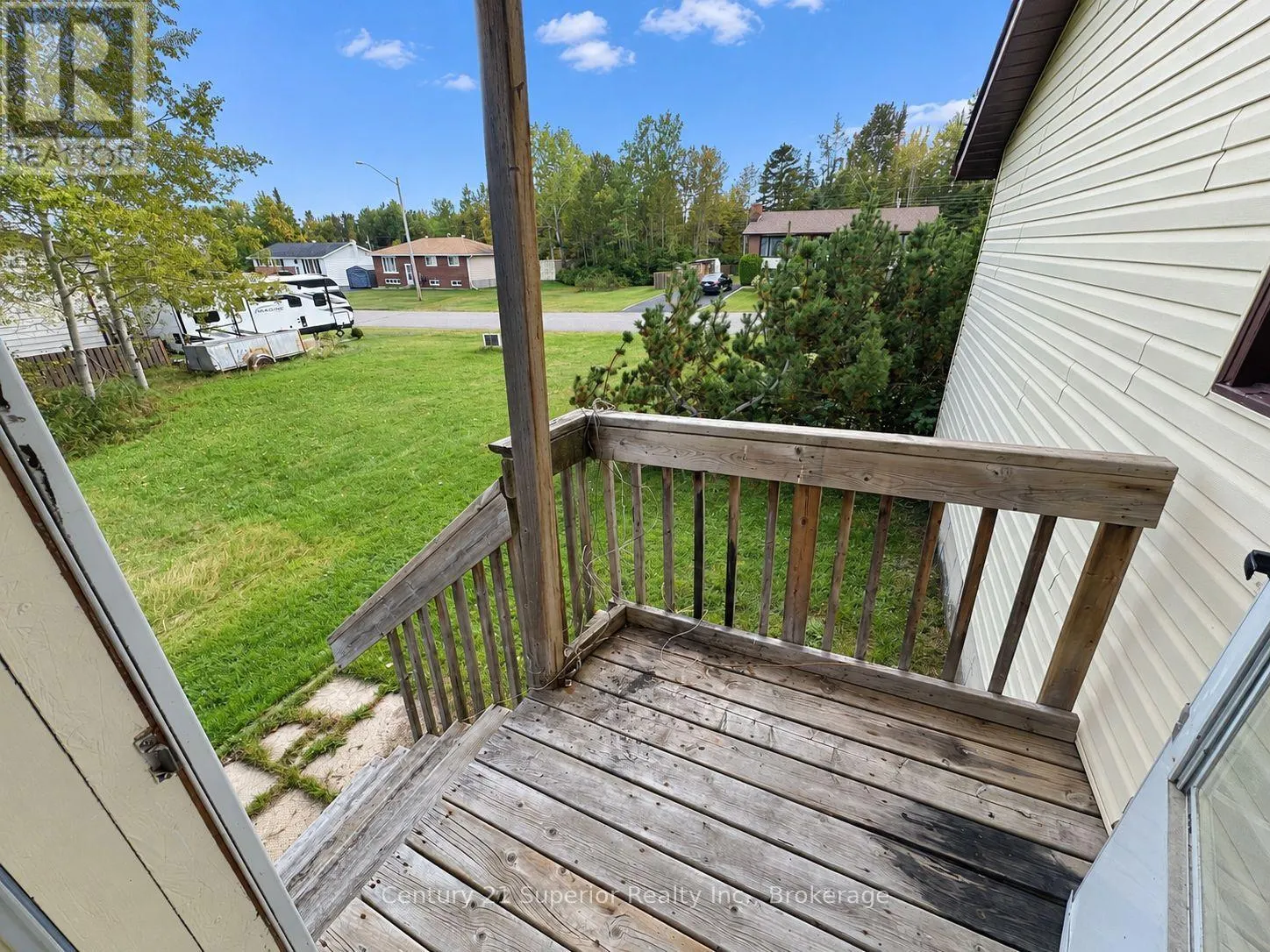 21 EAST GROVE CRESCENT