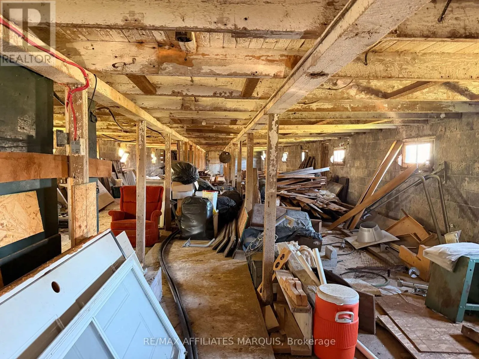 7105 ADAMS ROAD