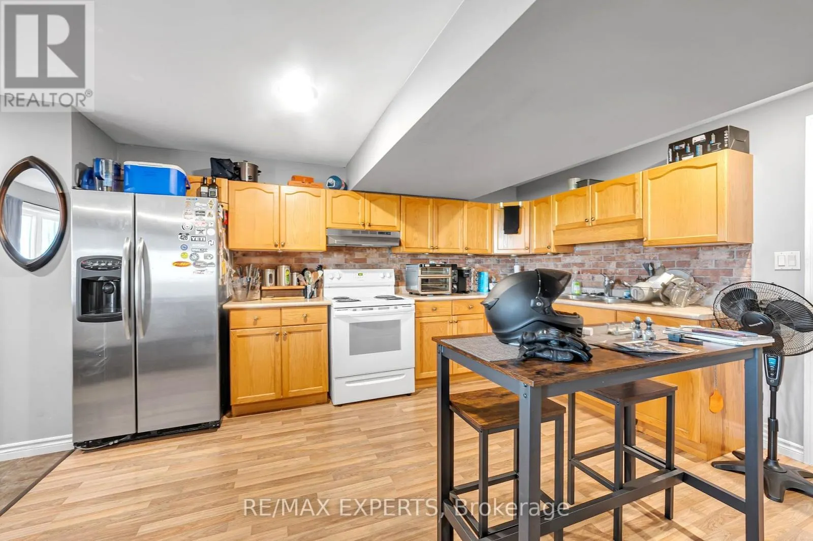 475481 COUNTY ROAD 11