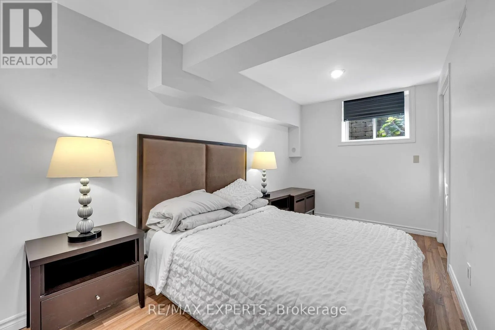 475481 COUNTY ROAD 11