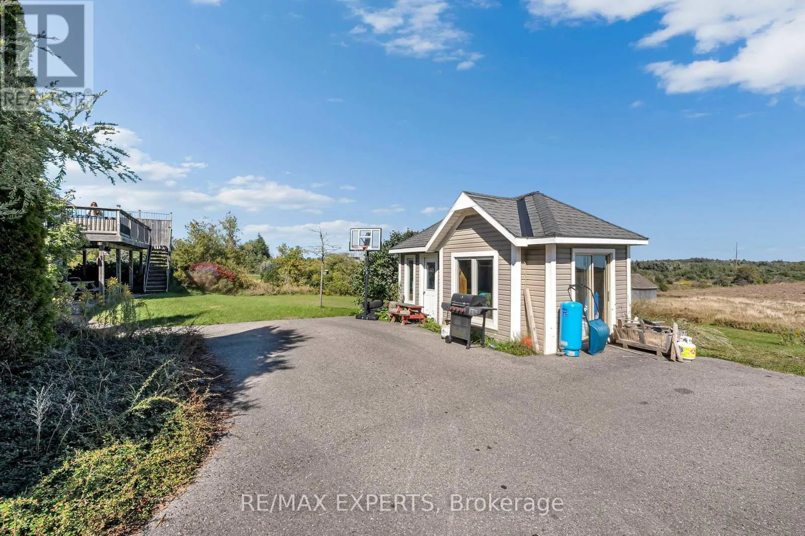 475481 COUNTY ROAD 11