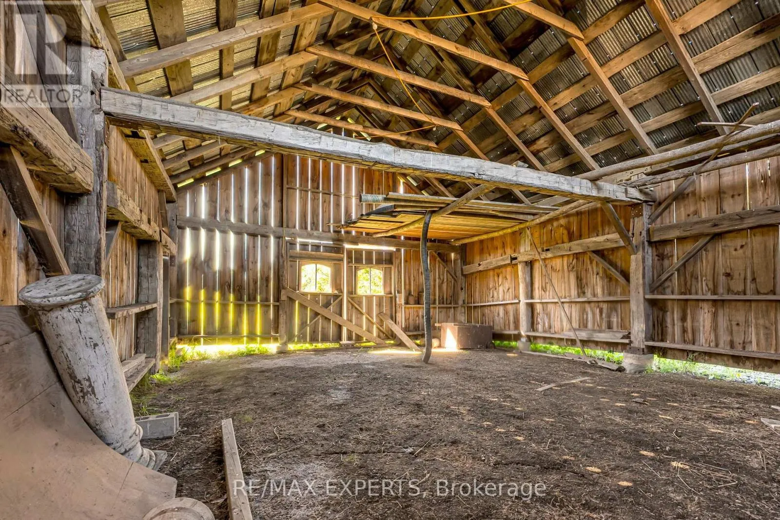 475481 COUNTY ROAD 11