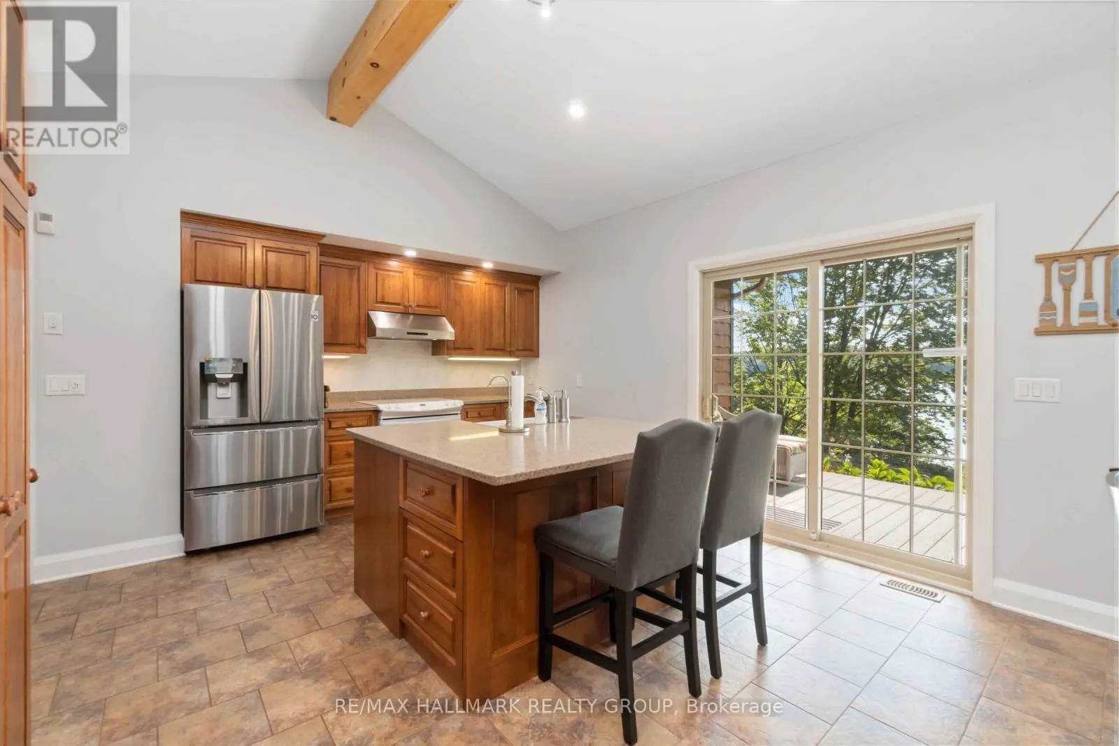4769I BRITON HOUGHTON BAY ROAD
