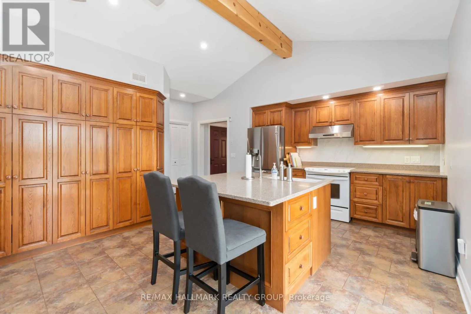 4769I BRITON HOUGHTON BAY ROAD