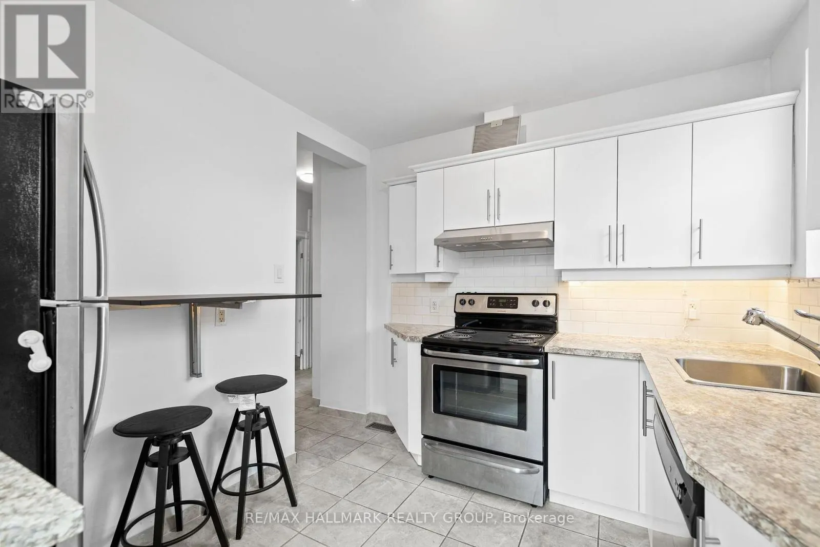 UNIT #2 - 172 COBOURG STREET