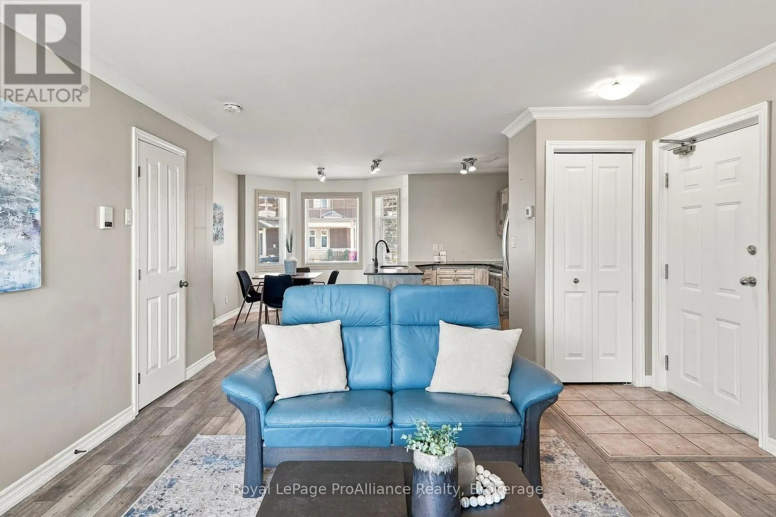 102 - 4 DOCKSIDE LANE #102