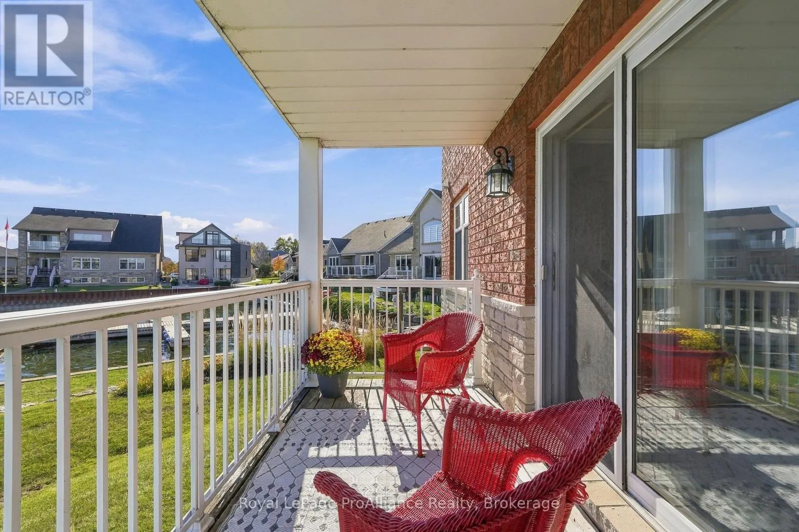 102 - 4 DOCKSIDE LANE #102
