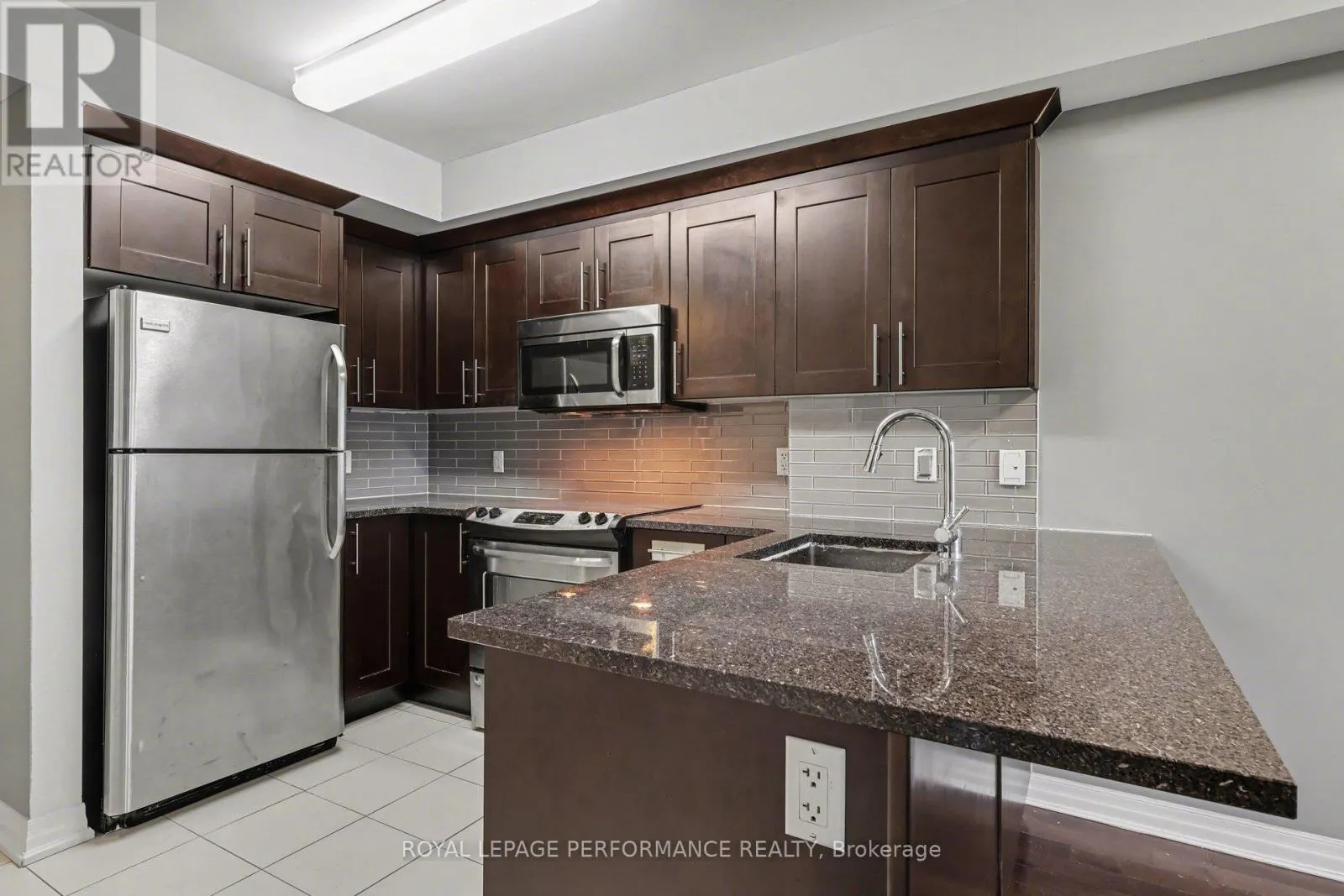 204 - 242 RIDEAU STREET