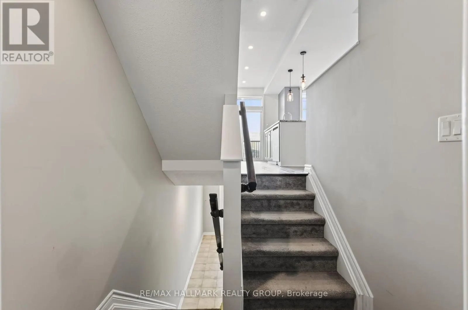 238 HALYARD WAY