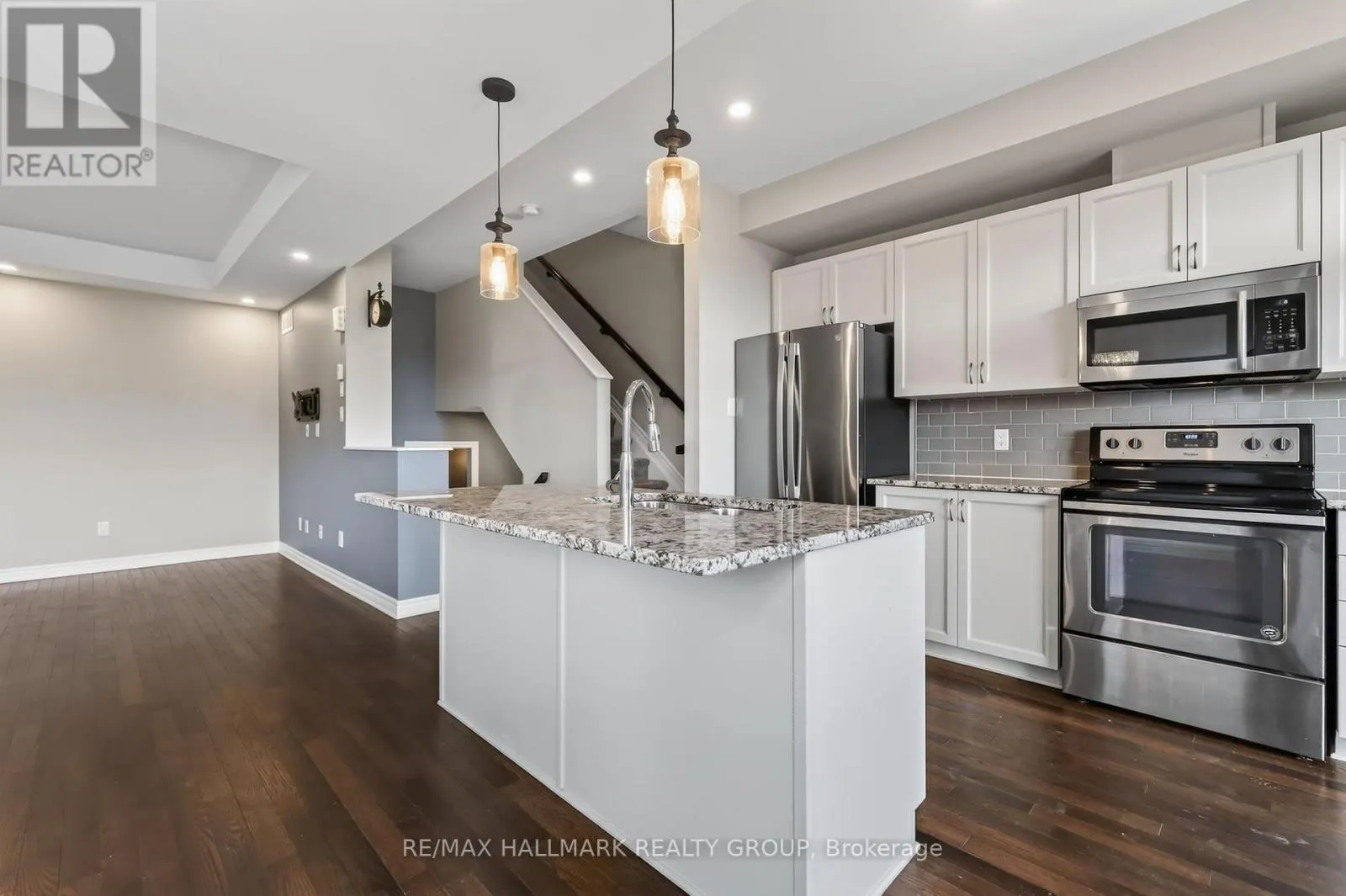 238 HALYARD WAY