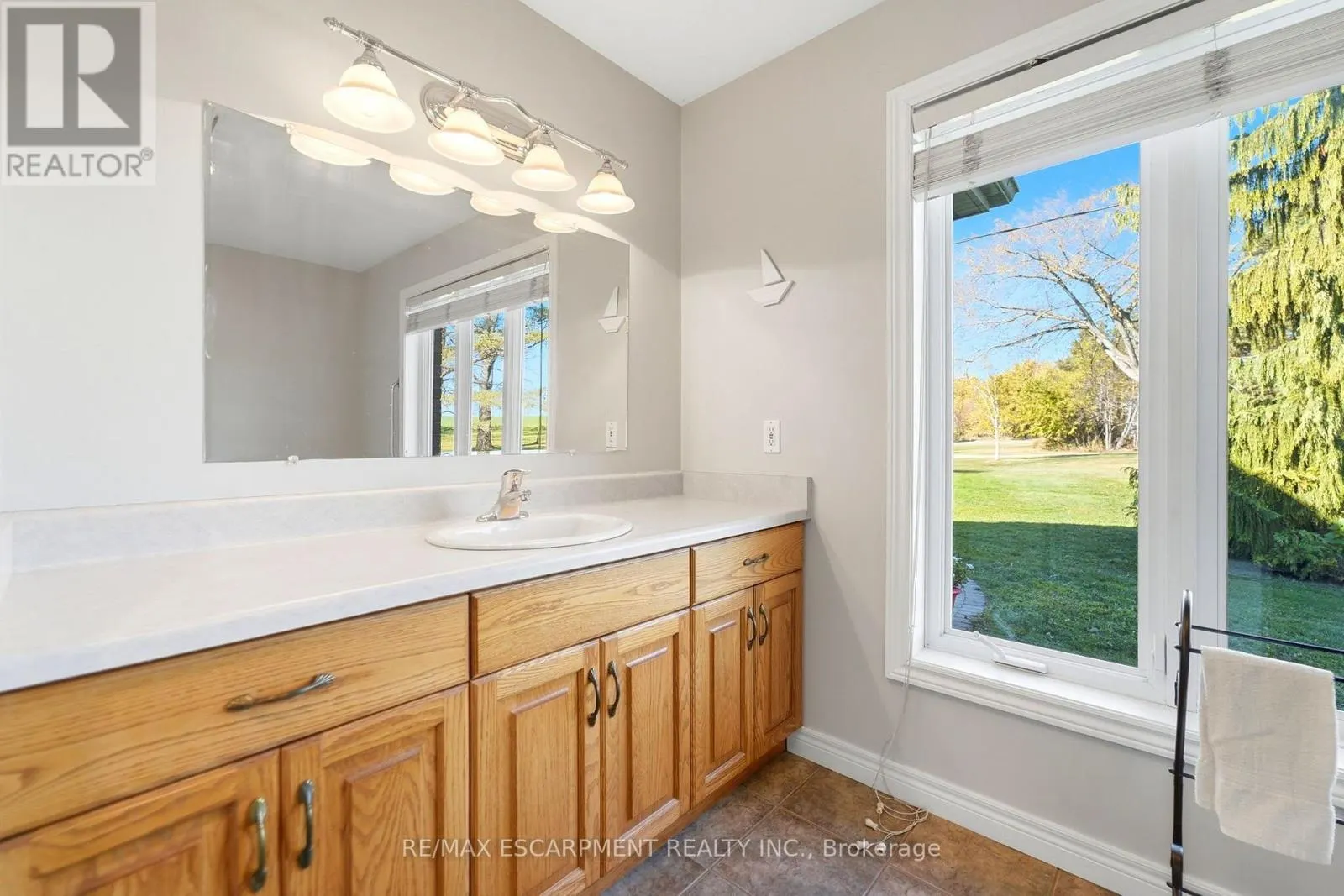 5 UPPER MOHAWK POINT ROAD
