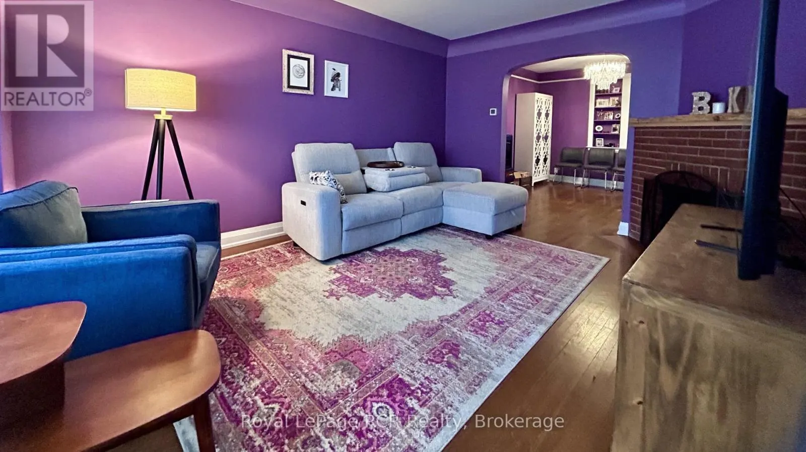 115 3RD A STREET W