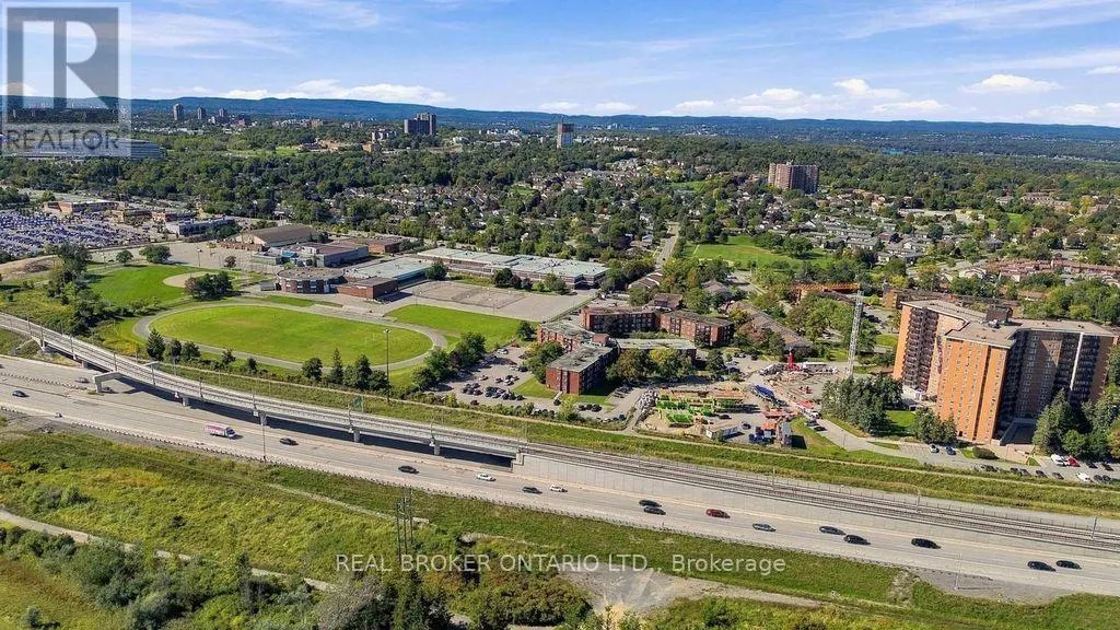 105B - 2044 ARROWSMITH DRIVE