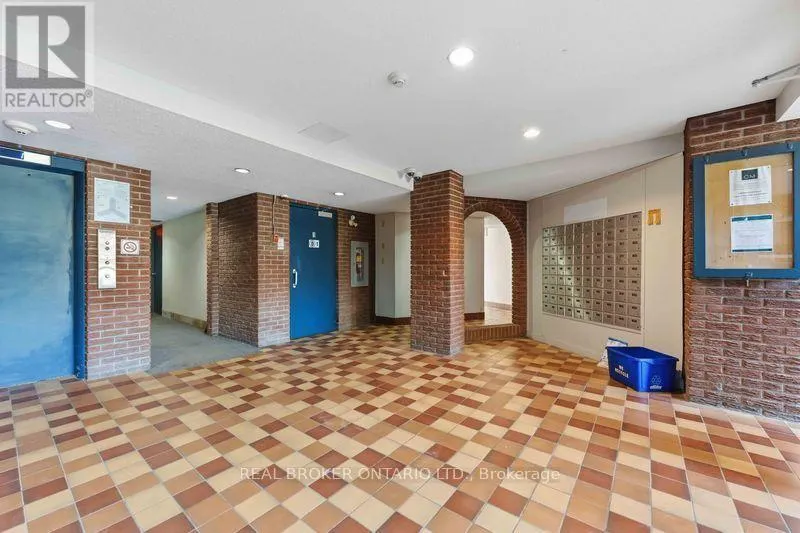 105B - 2044 ARROWSMITH DRIVE