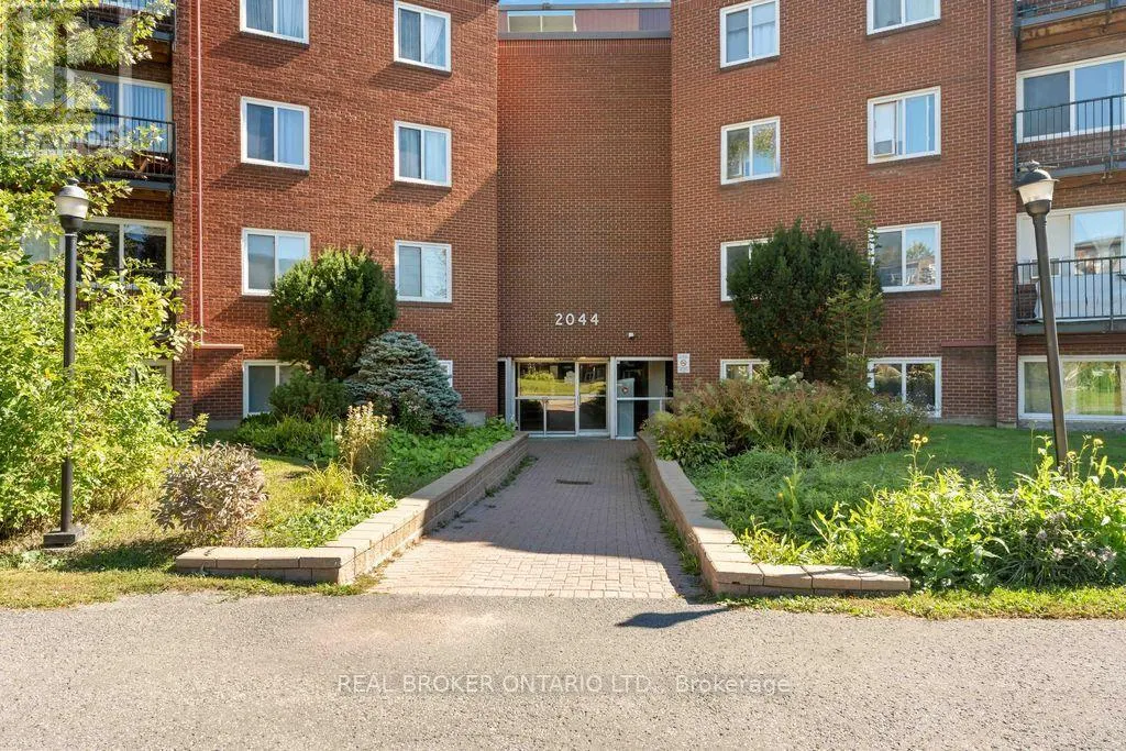 105B - 2044 ARROWSMITH DRIVE