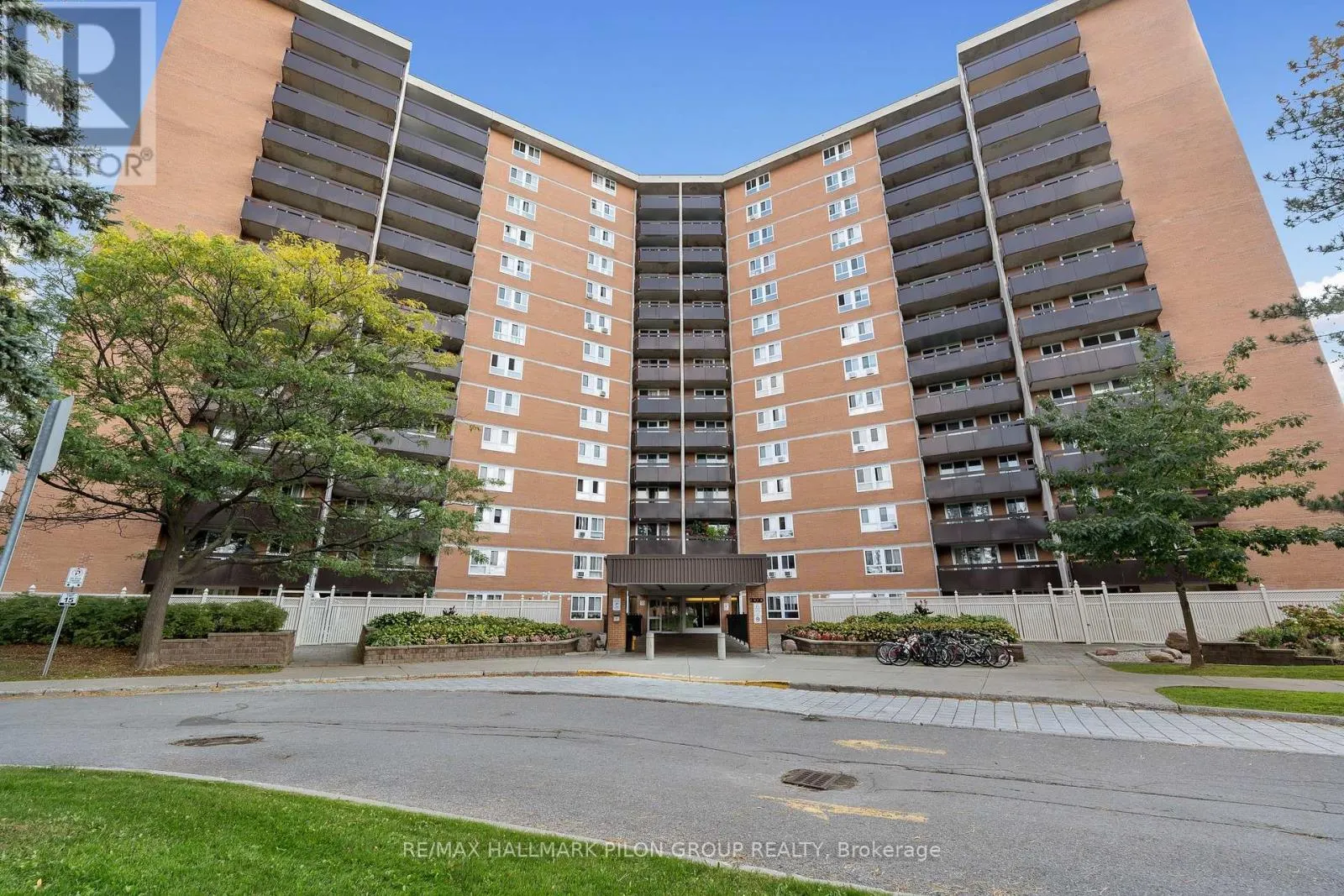 508 - 2000 JASMINE CRESCENT
