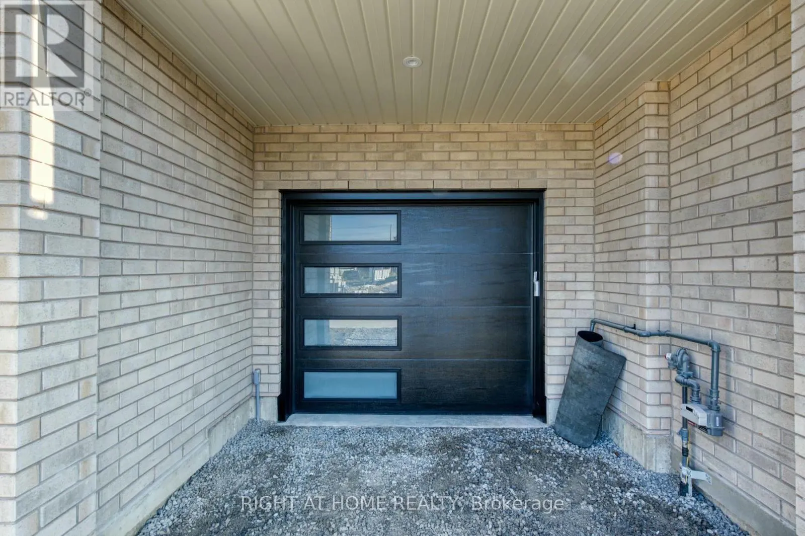 20 - 292 VINE STREET