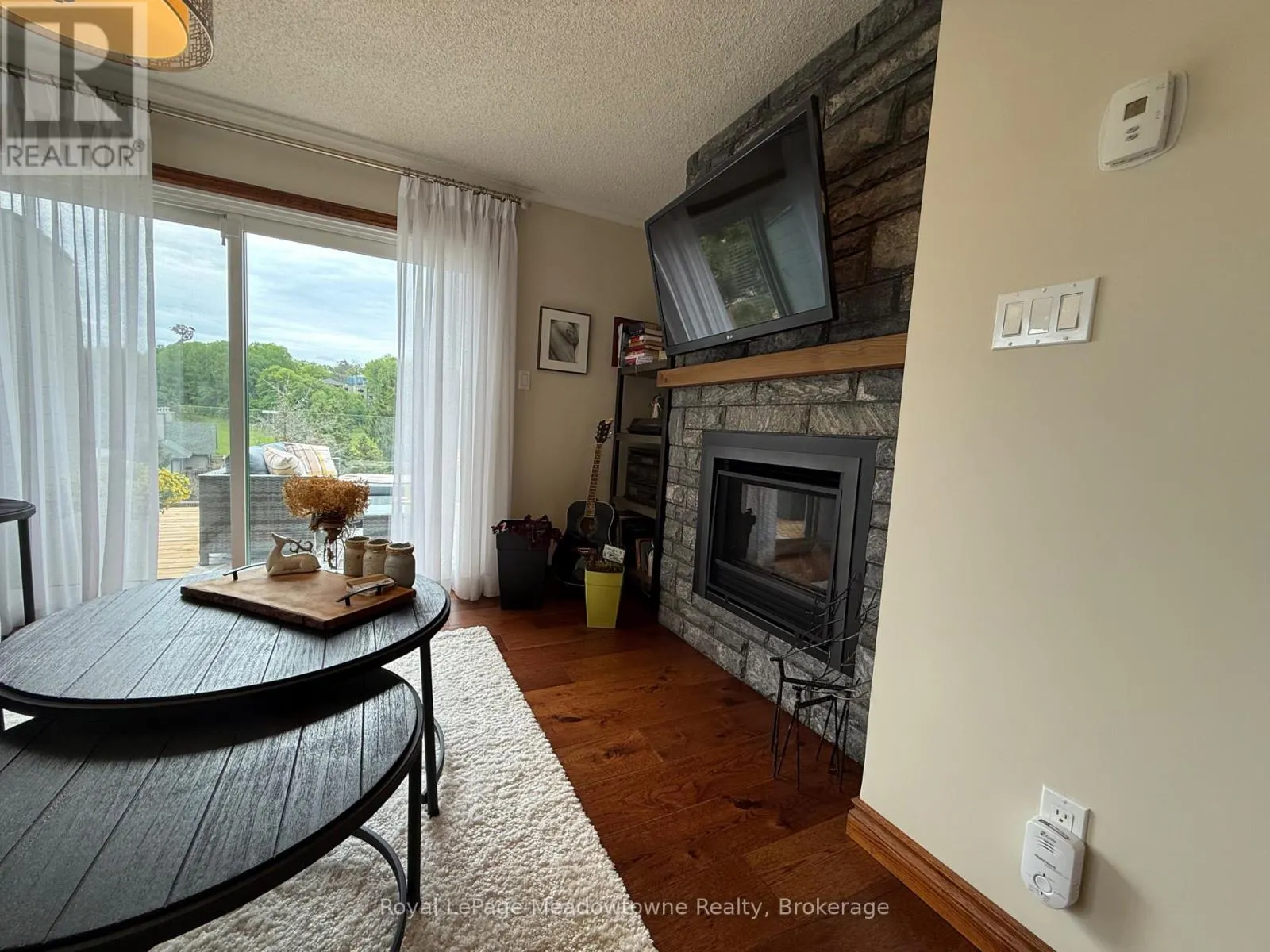301 - 34 DEERHURST GREENS ROAD #301